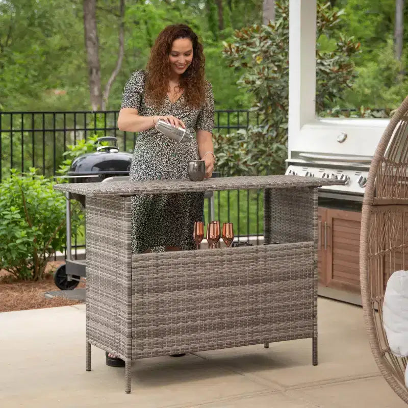 Tavolo da Bar Flash Furniture Marco per Interni/Esterni in Rattan Intrecciato con 2 Ripiani