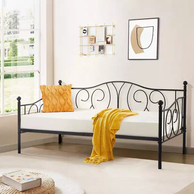 VECELO Struttura per letto a giorno matrimoniale in metallo, Divano letto con contenitore sotto, Facile da montare, Nessuna rete a molle necessaria