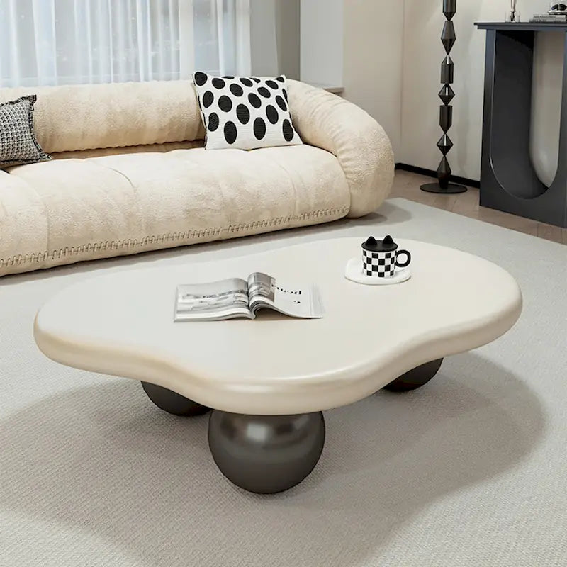 Tavolino a forma di nuvola da 48", Nero / Crema, Multicolore, 1 persona